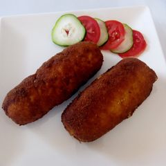 A picture of Chicken Cordon Blew.