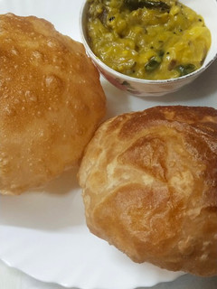பூரி(poori recipe in tamil) செய்முறை முக்கிய புகைப்படம்