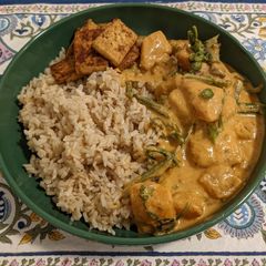 A picture of Easy Thai red curry.