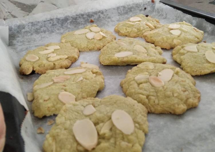 Cara Gampang Membuat Almond Greentea Cookies Anti Gagal