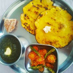 A picture of Makke ki roti and sarson da saag 🥗🥗.