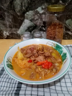 Foto resep Tongseng kikil kaki sapi campur daging