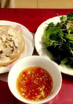 Hình của món Bánh Tráng Thịt Luộc.