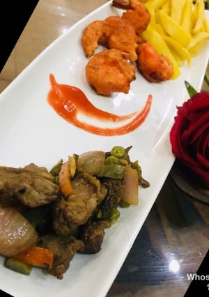 A picture of Whosayna’s Steak and Veggies Stir fry.