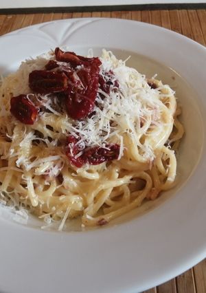 Mascarponés carbonara tészta recept fotója