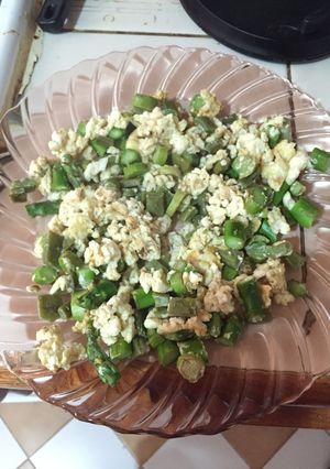 Una foto de Claras de Huevo con Espárrago y Nopal