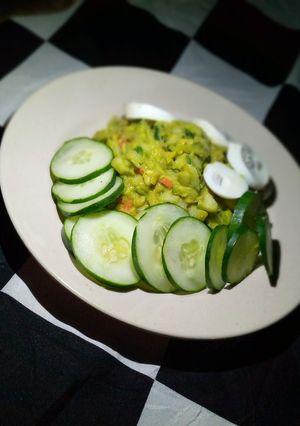 A picture of Avocado's salad.
