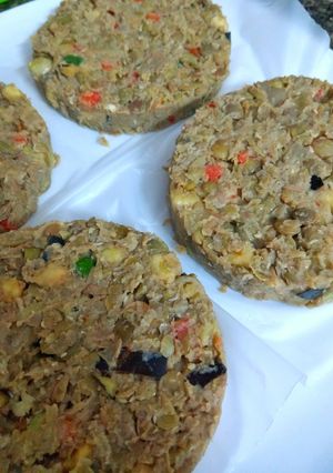 Una foto de Medallones de lentejas y verduras. Apto para veganos