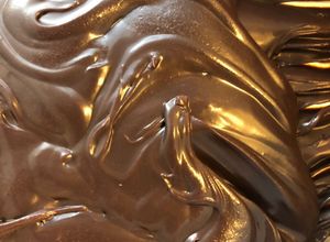 Una foto de Ganache de chocolate ! Para cubrir torta, rellenar etc