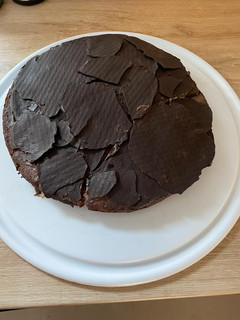 Una foto de 🍰🍫Tarta de chocolate Reina Curruca👑🐦⬛