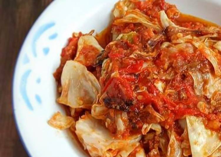 Bagaimana Menyiapkan Sambal kol goreng Anti Gagal