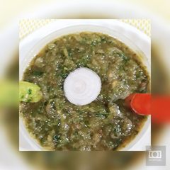 A picture of Coriander chutney.