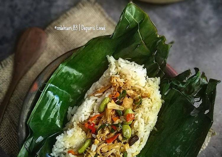 Nasi Bakar Ayam Pedas