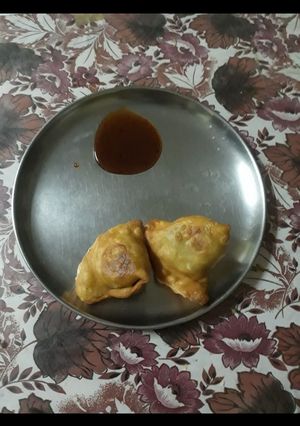 मटर समोसा(Matar samosa recipe in Hindi) रेसिपी मुख्य फोटो