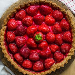 A picture of Strawberry tarte.