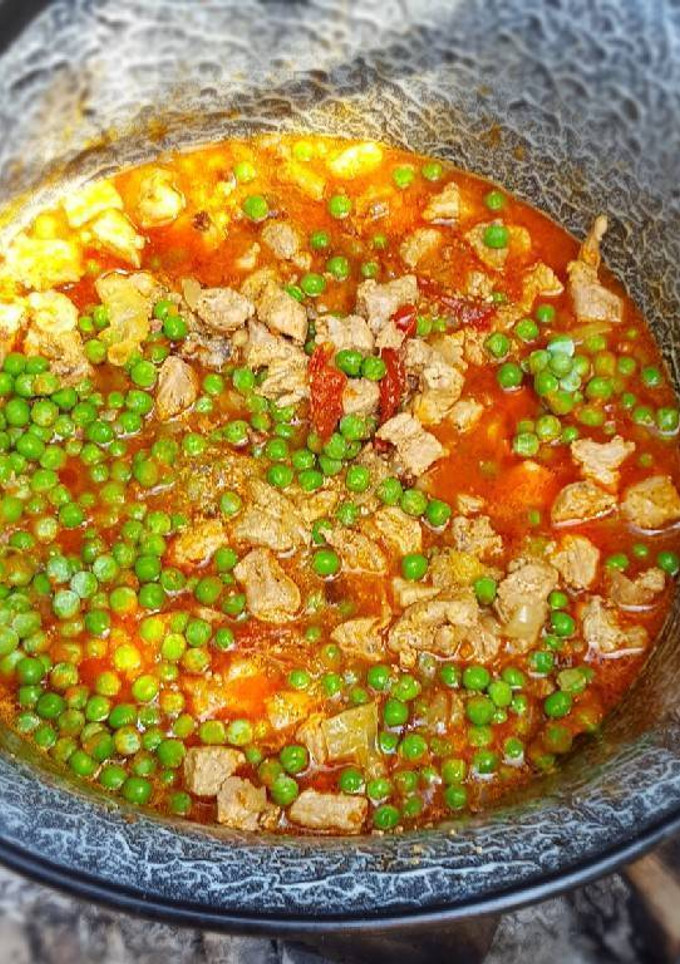Zöldborsós bográcsragu recept fotója