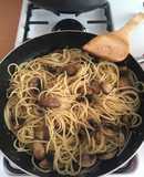 Spaghetti con champiñones
