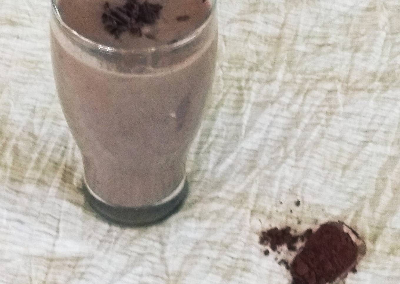 Healthy Avocado Banana Chocolate Shake