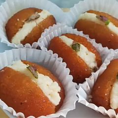 Milk Powder Gulab Jamun With Khoya A picture of Milk Powder Gulab Jamun With Khoya.