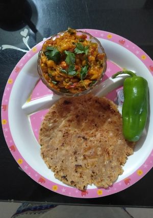 લસણ ડુંગળી વાળો શેકેલો ઓળો (Lasan Dungli Shekelo Oro Recipe In Gujarati) રેસીપી મુખ્ય ફોટો