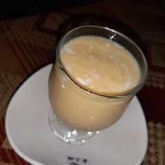 Mango smoothiee😜 A picture of Mango smoothiee😜.