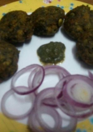हरा भरा कबाब (Hara bhara kabab recipe in hindi) रेसिपी मुख्य फोटो