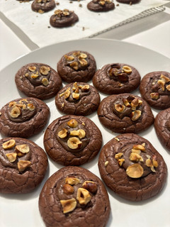 A picture of Chocolate Hazelnut Cookies.