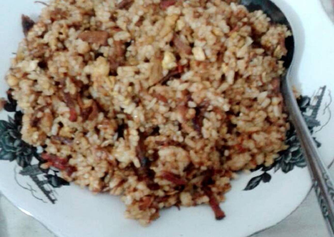 Nasgor bumbu rendang suwir