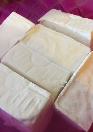Hình của món Đậu phụ làm bằng Nigari.