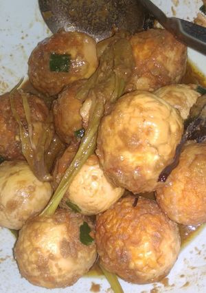 Foto resep Semur telur wangi daun sereh