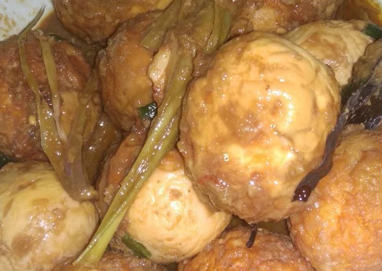 Resep Baru Semur telur wangi daun sereh Gurih Mantul