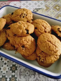 Φωτογραφία της συνταγής Cookies με σταφίδες και καρύδια