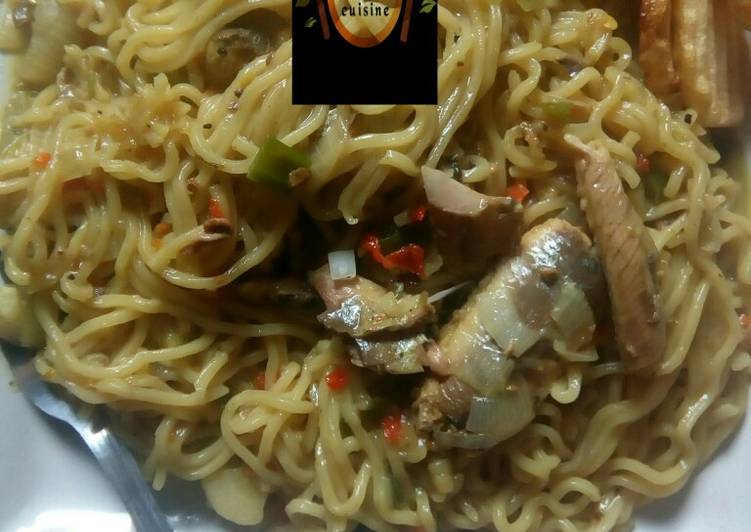 Recipe of Ultimate Noddles with locust beans and sardines