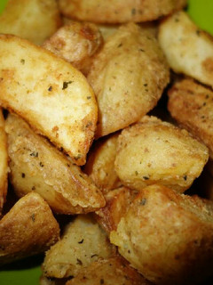 A picture of Crispy wedges.