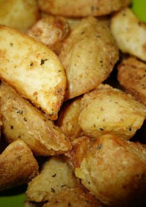 A picture of Crispy wedges.