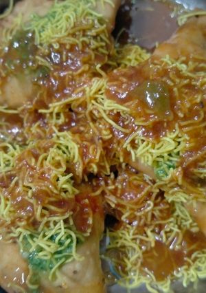 સમોસા (Samosa Recipe in Gujarati) રેસીપી મુખ્ય ફોટો