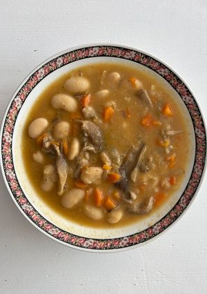 Una foto de Guiso de habas con verduras🌱