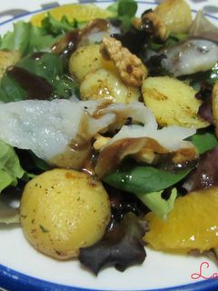 Una foto de Ensalada templada de bacalao y naranja