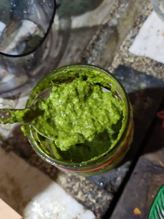 Una foto de Salsa pesto