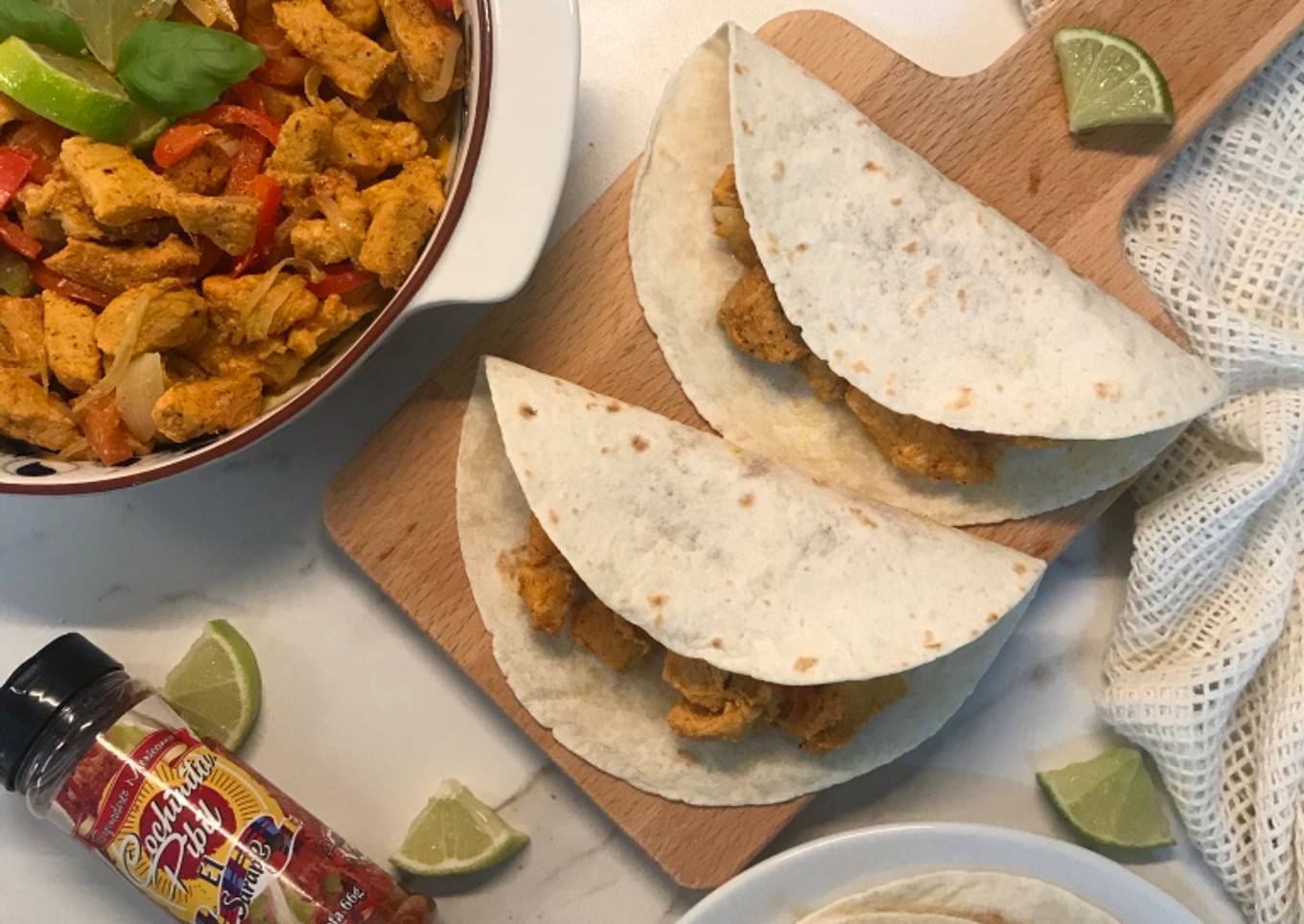 Receta fácil y sencilla de cómo hacer fajitas de pollo y verduras paso a paso