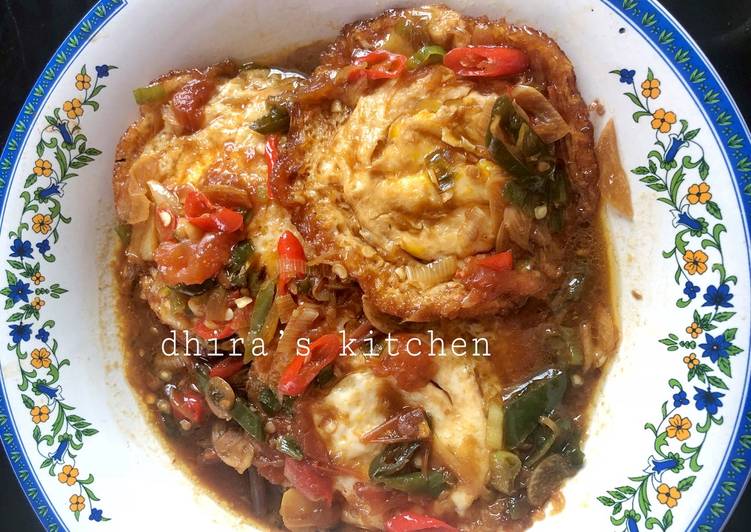  Resep Telur Mata Sapi  Bumbu Kecap oleh dhira westiartika 