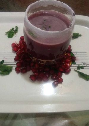 A picture of Pudina anar ka juice.