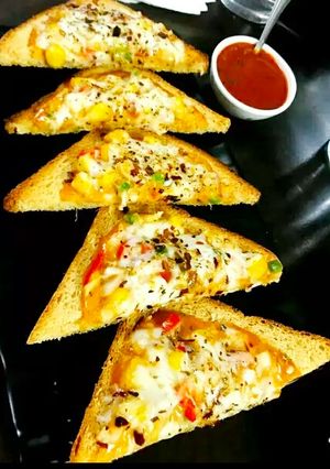 A picture of Corn Toast.