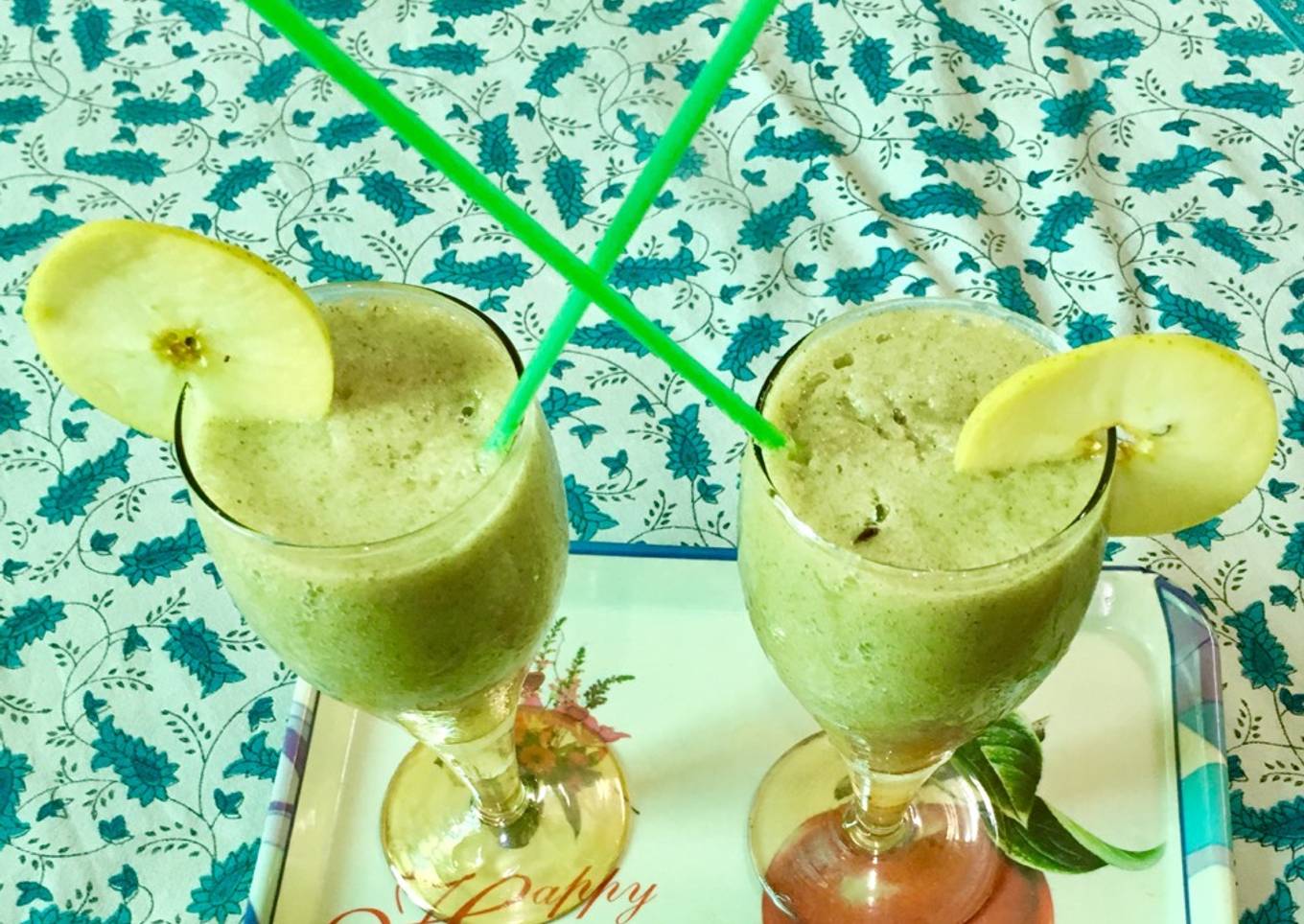 Green Apple Kiwi shake