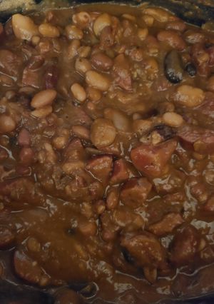 A picture of 15 bean Cajun soup mix with smoked sausage & rice.