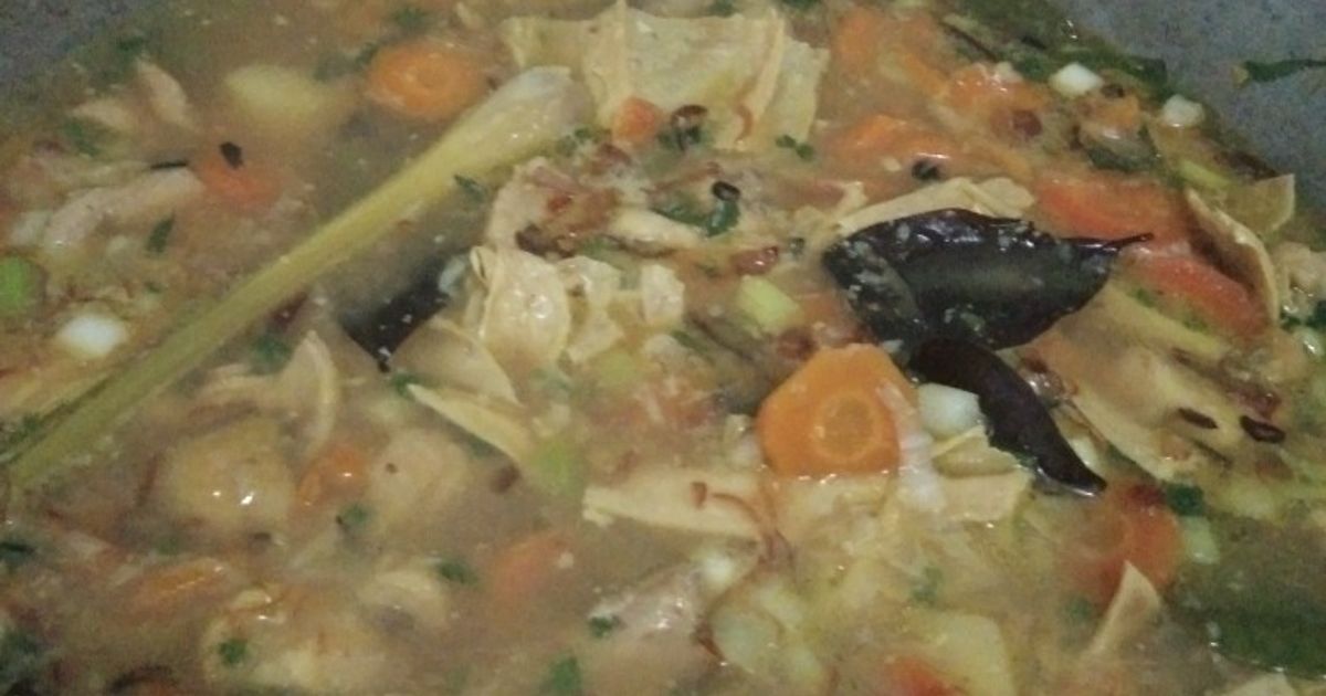 Menu buka puasa sup ayam