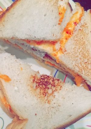 A picture of Jhatpat Tawa Sandwich.