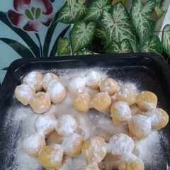 A picture of Donat Mochi.