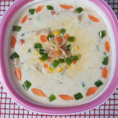 A picture of Farfalle Pasta in Cheesy White Sauce.