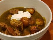 A picture of chile verde (with chicken